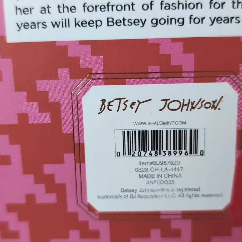 Betsey Johnson rubber band